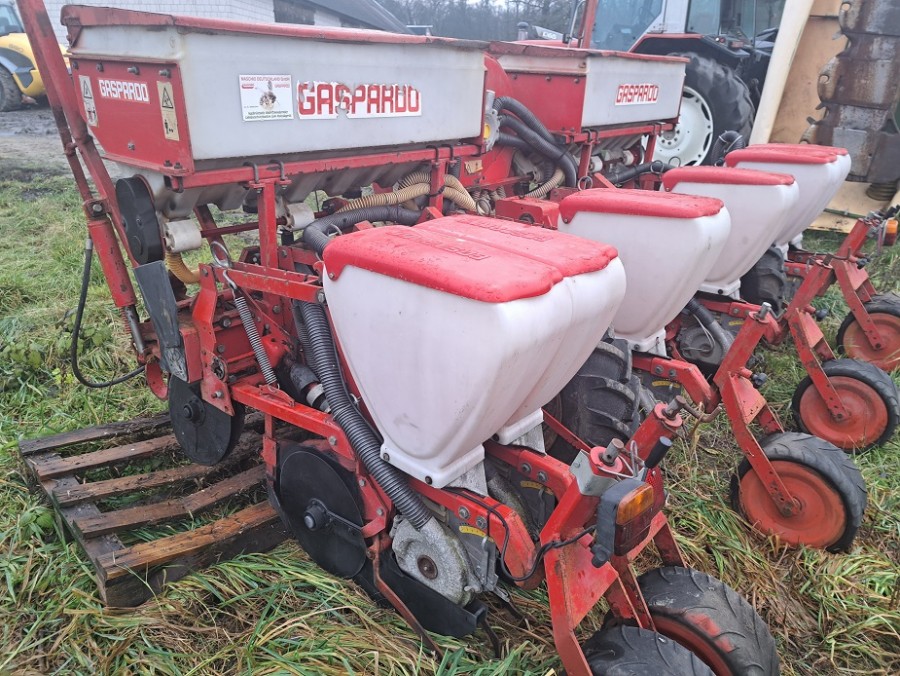 siewnik talerzowy do kukurydzy