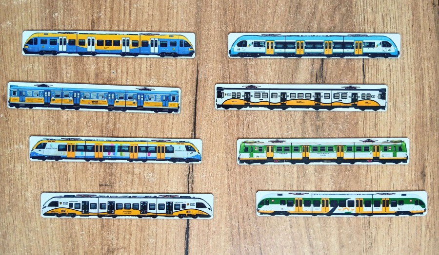  Magnesy zestaw IX “EZT Regionalne” na lodówkę 8 szt. - Magnesiki-Kolejowe.pl