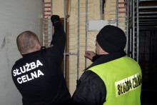 Z kontrabandą jechali po kwiaty