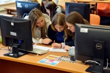 Buksy, dośpiałe i abśtyfikant. Językowa sztafeta w suwalskiej uczelni [zdjęcia]