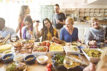 Jak zachować się w innych krajach, gdzie się spóźniać i komu lepiej nie ustępować miejsca?