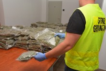 Przemycali narkotyki z Hiszpanii. Wśród zatrzymanych mieszkaniec sąsiedniego województwa [zdjęcia]