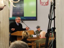 wystapienie_opiekuna_klubu_podczas_konferencji_podziemna_armia_powraca.jpg