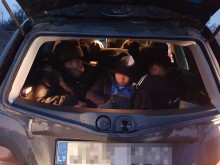 Dziesięciu  Wietnamczyków w Fiacie Stilo [zdjęcia]
