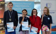 Suwalscy pływacy na mistrzostwach Polski 13-latków. Trzy złota i dwa rekordy  Filipa Kosińskiego