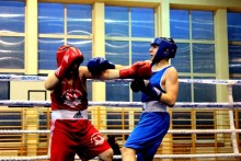 Olimpiada Młodzieży w boksie. Dwa brązowe medale dziewczyn i jeden chłopców...