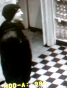 Pyta o drogę i molestuje. Policjanci z Białegostoku poszukują przestępcy