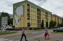 Mural ku czci twórcy kultowej dobranocki. Reksio przy Emilii Plater [zdjęcia] 