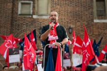 Poszukiwani wolontariusze Szlachetnej Paczki. Dlaczego warto? Wywiad z ks. J. Stryczkiem