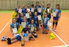 Giby gościły minisiatkarki. Sejneńska Akademia Siatkówki przed MOS  Wola Warszawa