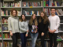 Uczniowie I LO czytali wiersze Miłosza po angielsku