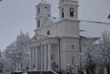 Podziel się posiłkiem z bezdomnymi. W Suwałkach w jadłodajni przy konkatedrze św. Aleksandra