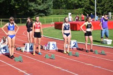 13 medali młodych lekkoatletów Hańczy