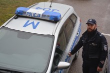 Twarze poszukiwanych znają na pamięć. Suwalski policjant  zadziałał po służbie 