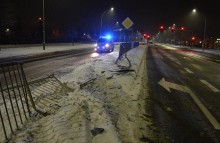 Te święta zapamięta na długo. Pijany 35-latek skosił barierki na ul. Pułaskiego