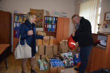 To już tradycja. Dzieci z polskiej szkoły na Litwie otrzymały prezenty od uczniów suwalskiej Szóstki