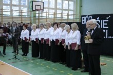 Kolędowanie trzech pokoleń w ZS nr 6 w Suwałkach [zdjęcia]