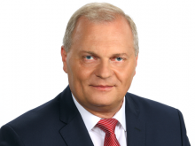 Suwałki. Poseł Lech Antoni Kołakowski będzie rozdawał flagi