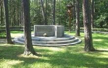 Puńsk. Upamiętnią litewskich lotników