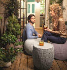 Jak funkcjonalnie urządzić mały balkon?