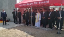 Straż Pożarna w Suwałkach. Akt erekcyjny w murze nowej komendy [wideo]