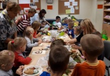 Gmina Szypliszki. Cierpliwość  i ciekawość,  czyli Seniorzy i dzieci – uczymy się od siebie