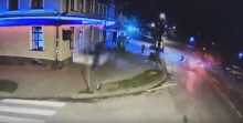 Młody mężczyzna potrącony na przejściu w Olecku [wideo]