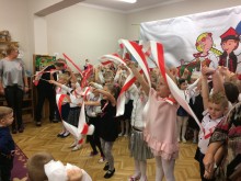 Świętowali także mali. Rocznica odzyskania niepodległości w Przedszkolu nr 7 [zdjęcia]