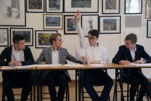 Debatowali w I LO. Za miesiąc etap międzyszkolny [zdjęcia]