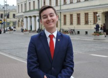 Prawo wyborcze nie ma dla nich tajemnic. Juliusz Błażewicz z II LO w krajowym finale 