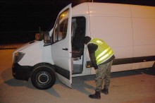 Pięć kradzionych samochodów. Pracowity weekend pograniczników