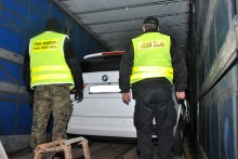 Kradzione samochody w litewskim tirze. Dwa BMW X5 za prawie pół miliona prosto z Andory