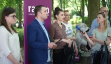 Partia Razem zbiera podpisy w Podlaskiem. Pracujmy 7 godzin dziennie, będziemy zdrowsi  