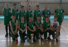 Puńsk. Drużyna koszykarzy ze Szkoły Podstawowej w Puńsku wicemistrzem województwa podlaskiego