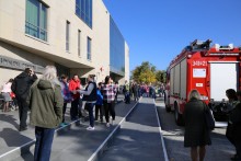 Ewakuacja Suwalskiego Ośrodka Kultury. Alarm okazją do ćwiczeń [zdjęcia]