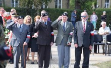 79. rocznica agresji ZSRR na Polskę. Pod pomnikami Żołnierzy Września oraz Sybiraków [zdjęcia]