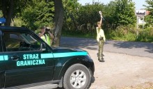 Ma odebrane prawo jazdy, podał się za kolegę. Zdjęcie się nie zgadzało, zapłaci 200- złotowy mandat