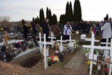 Trwa zbiórka funduszy na budowę pomnika dzieci nienarodzonych w Suwałkach