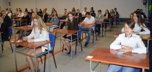 Pierwszy w historii egzamin ośmioklasisty. Bez zakłóceń, choć w cieniu nauczycielskiego strajku