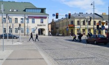 Ulica Kościuszki z gruntownie przekładaną kostką. Skrzyżowanie przy ratuszu zamkną po świętach  