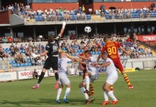 Wigry Suwałki - Chojniczanka w sobotę. Beniaminek rozbił Chrobrego, wygrała Stal [relacja na żywo]