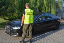 Luksusowe, ale kradzione. Funkcjonariusze Straży Granicznej zatrzymali złodziei aut