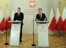 Ministerstwo Sprawiedliwości uderza w oszustów pożyczkowych. Przełom w walce z lichwą 