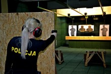 Najpierw strzela drogówka. Warsztaty szkoleniowe dla policjantów w Suwałkach [zdjęcia]