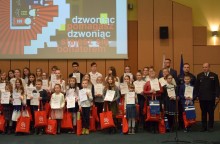 Wśród nagrodzonych uczniowie z Suwałk, Słobódki i Augustowa. Konkurs 112 Ratuje Życie [foto]