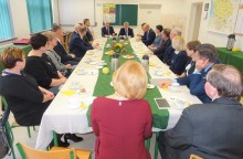 Puńsk. Litewski minister rozmawiał z mniejszością o podręcznikach i litewskim centrum w Suwałkach