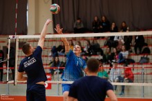 Przyjemne z pożytecznym. Uczniowie suwalskich szkół grają w siatkówkę [zdjęcia]