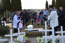 Nie dane im było przyjść na świat. Pogrzeb dzieci zmarłych przed narodzeniem w Suwałkach [zdjęcia]