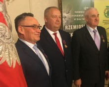 Jubileusz Izby Rzemieślniczej i Przedsiębiorczości. Krzyże Zasługi i Odznaka Mistrza  dla  suwalczan