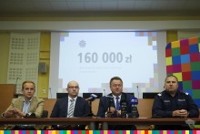 Trzy nowe radiowozy dla podlaskiej Policji